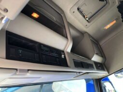 
										VOLVO FM 11 450 EURO 6 CABINA BASSA PASSO 4300 1° ASSE 8 TON.TERZO ASSE INTELLIGENTE SCARRABILE full									