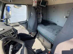 
										VOLVO FH 12 460 CON CASSONE RIB.BIL. 8 TON full									